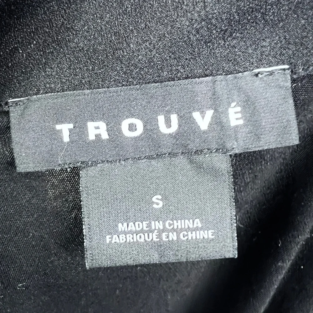 🔥2/$10 |•TROUVÉ•| Black Zip Up Racerback Scoop Neck Tank Top Size Small - Picture 7 of 11